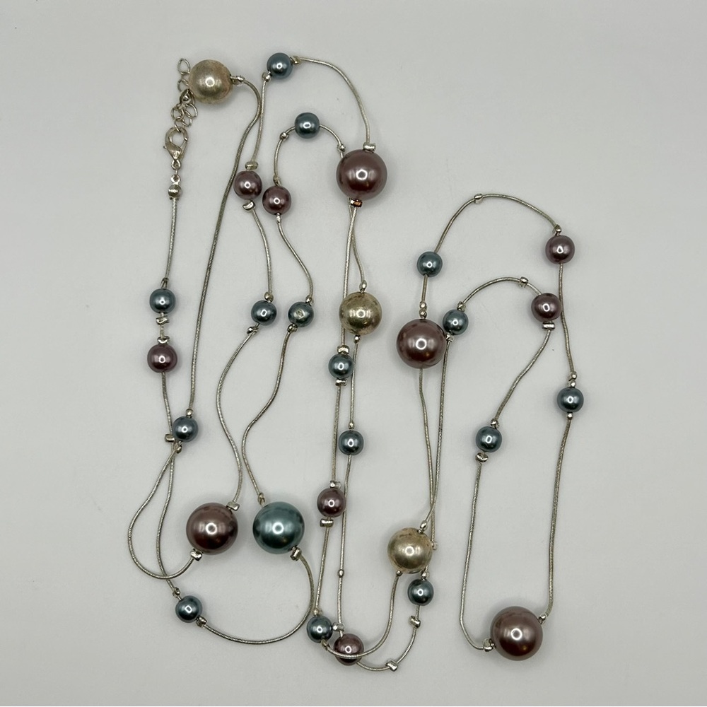 Multicolored Pearlescent Orb Station Necklace*